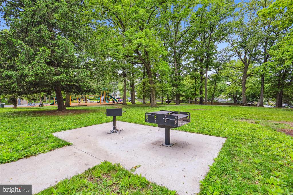 11118 MIDVALE ROAD