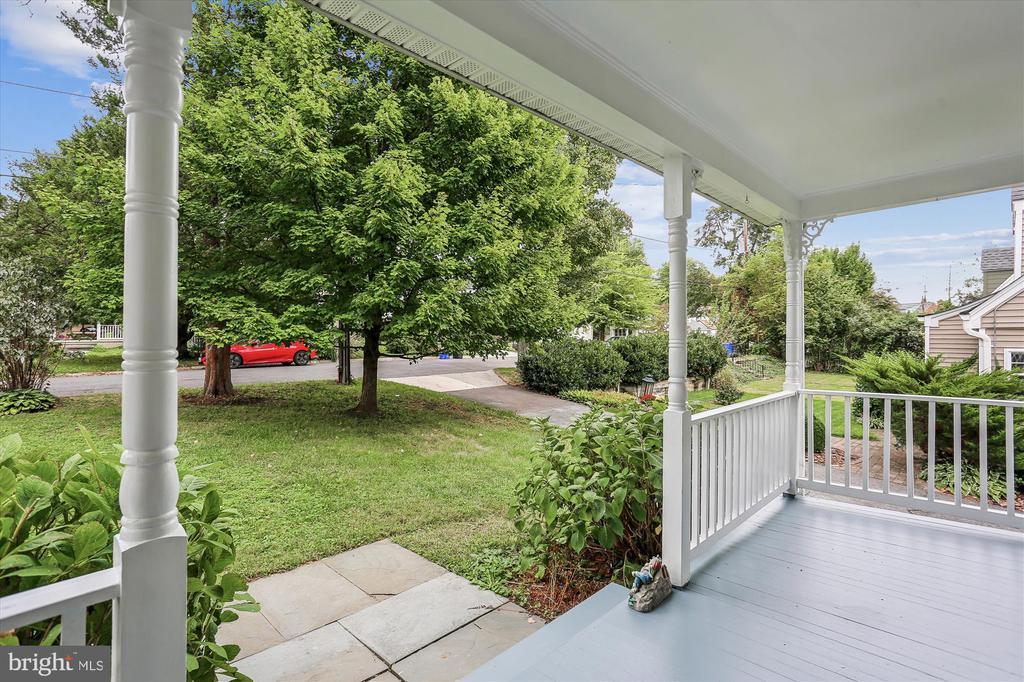 11118 MIDVALE ROAD