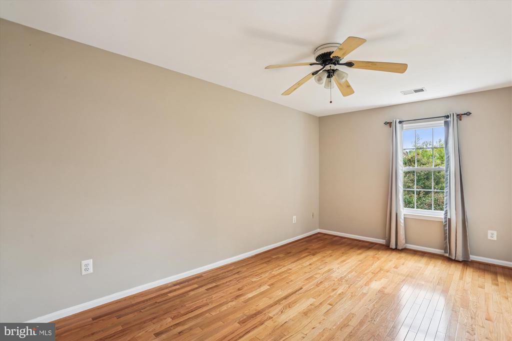 11118 MIDVALE ROAD