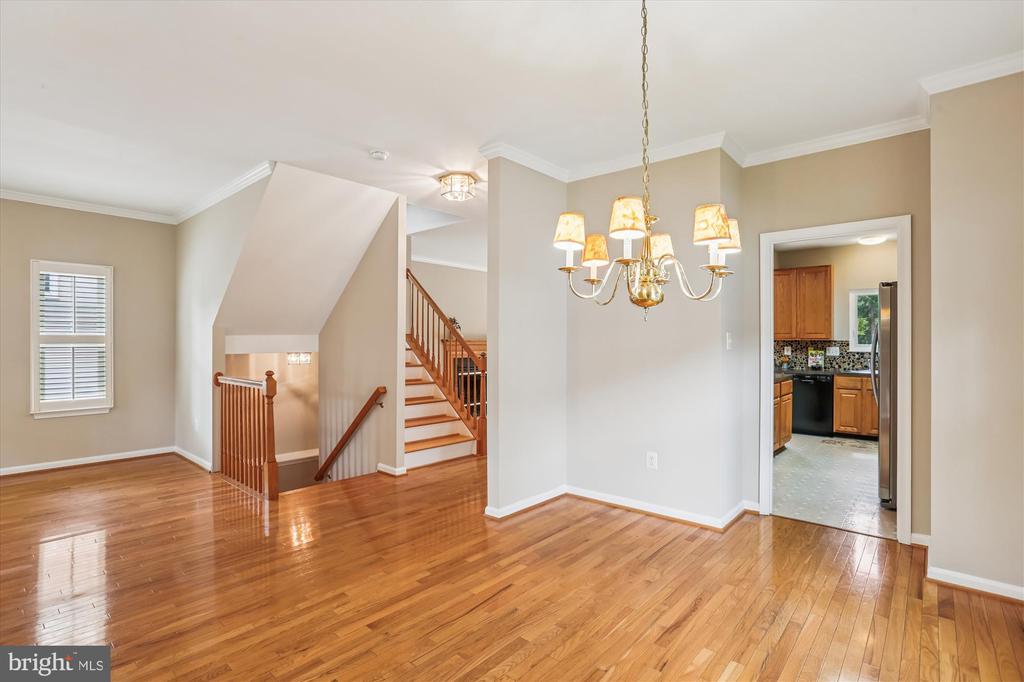 11118 MIDVALE ROAD