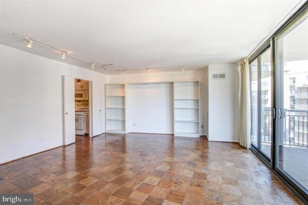 4620 N PARK AVENUE 1611 E