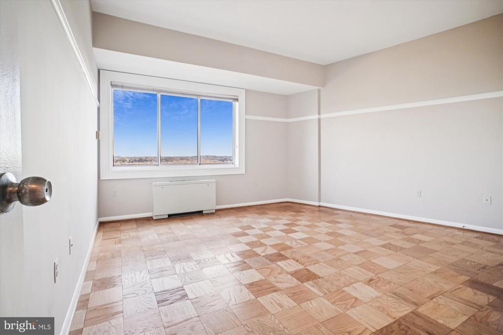 10401 GROSVENOR PLACE 1515