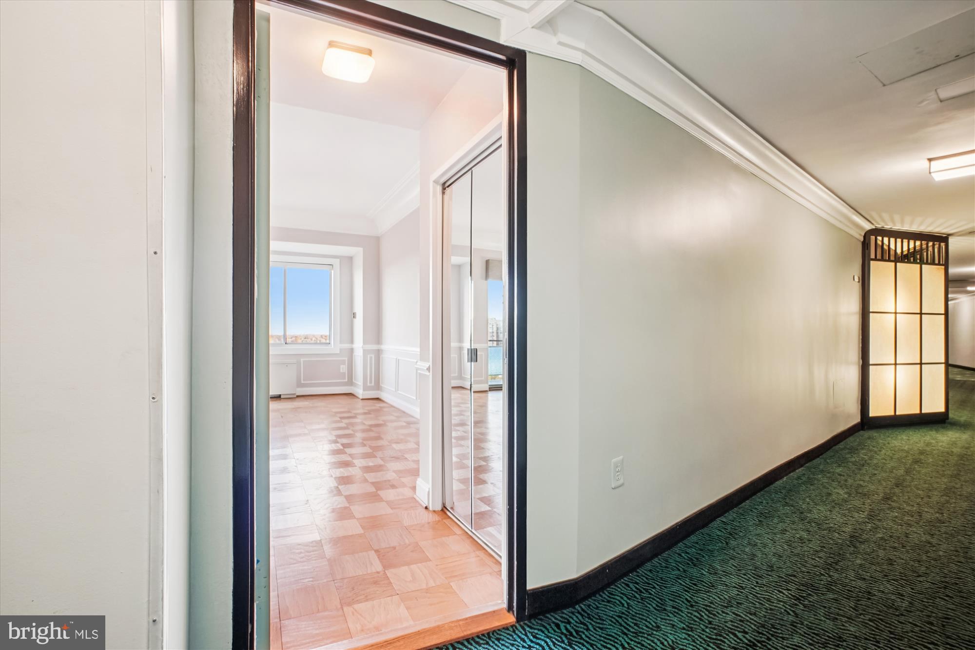 10401 GROSVENOR PLACE 1515