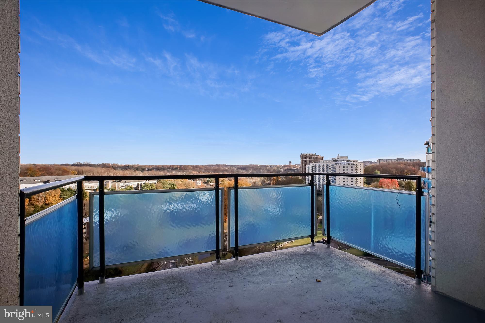 10401 GROSVENOR PLACE 1515