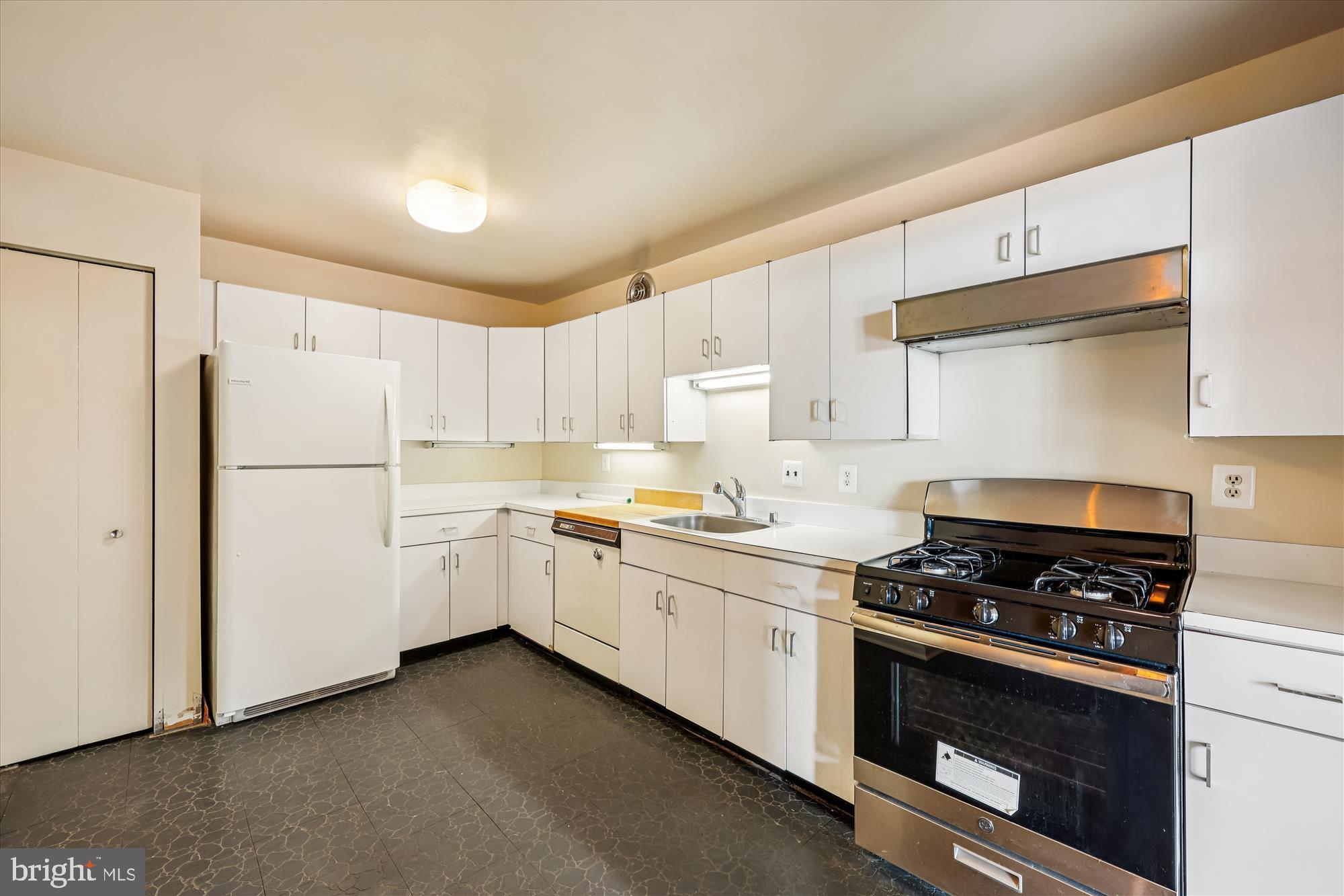 4620 N PARK AVENUE 1408-E