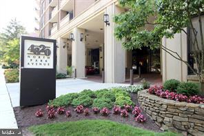 4620 N PARK AVENUE 305W