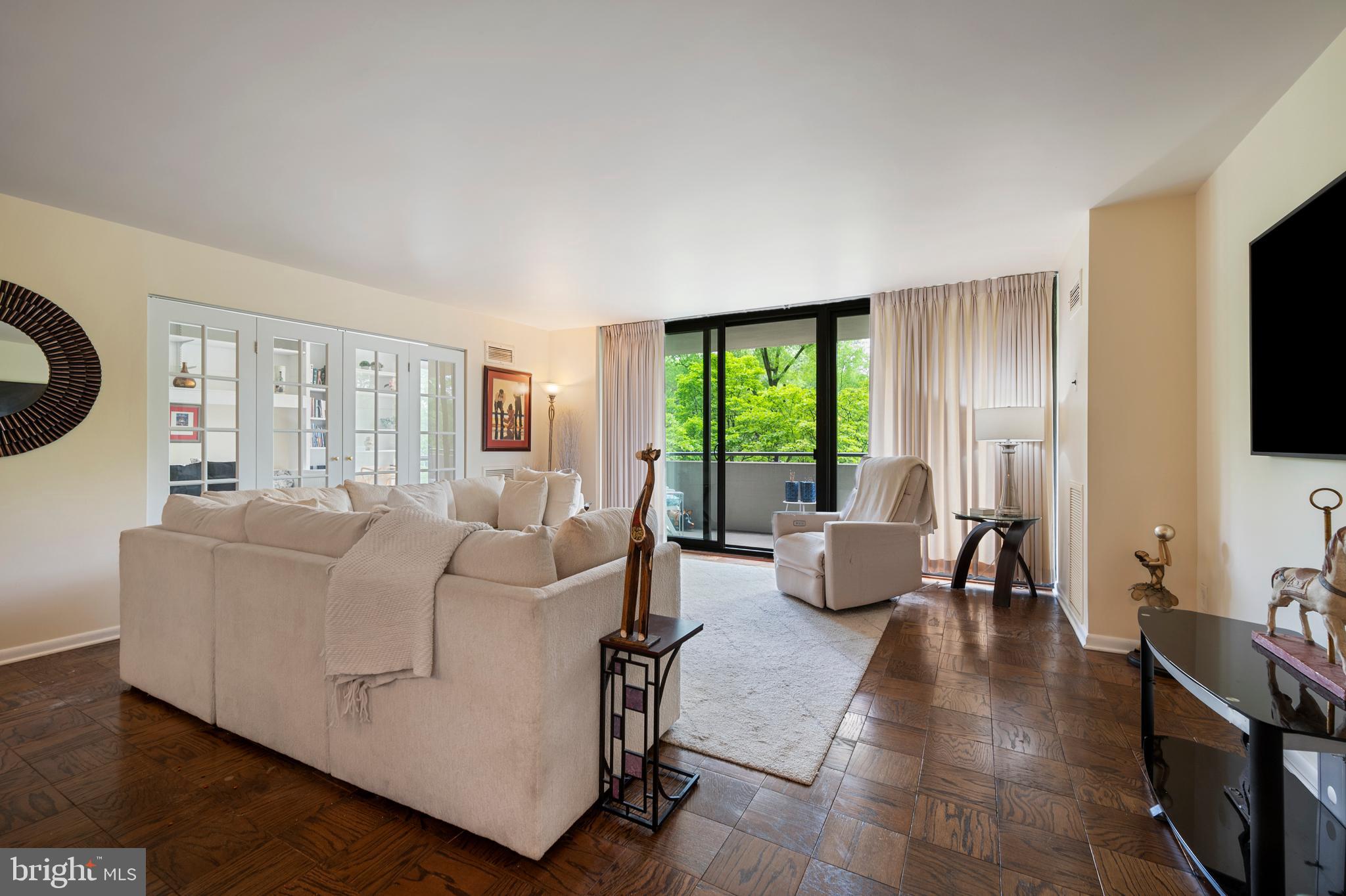 4620 N PARK AVENUE 305W