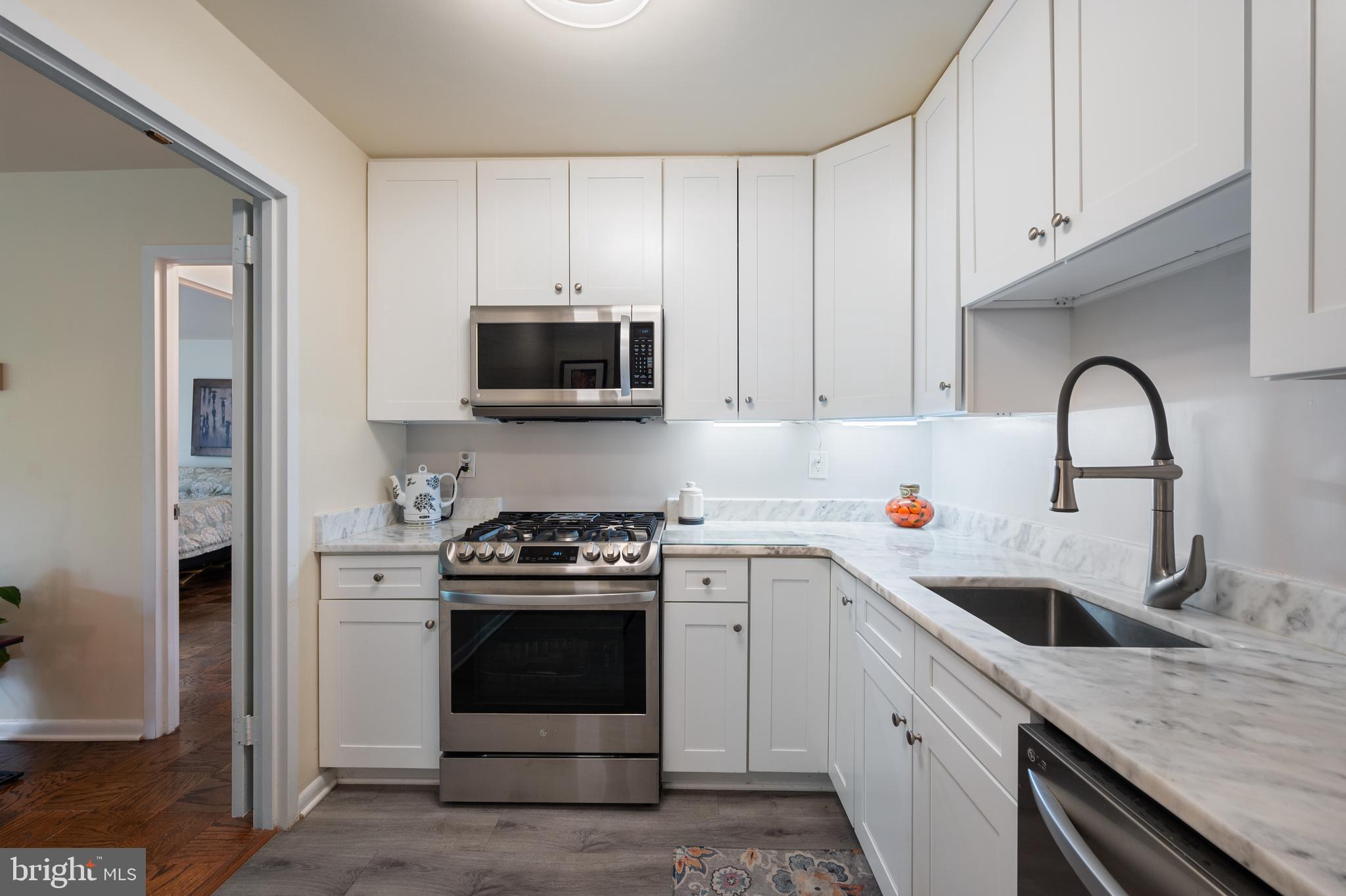 4620 N PARK AVENUE 305W