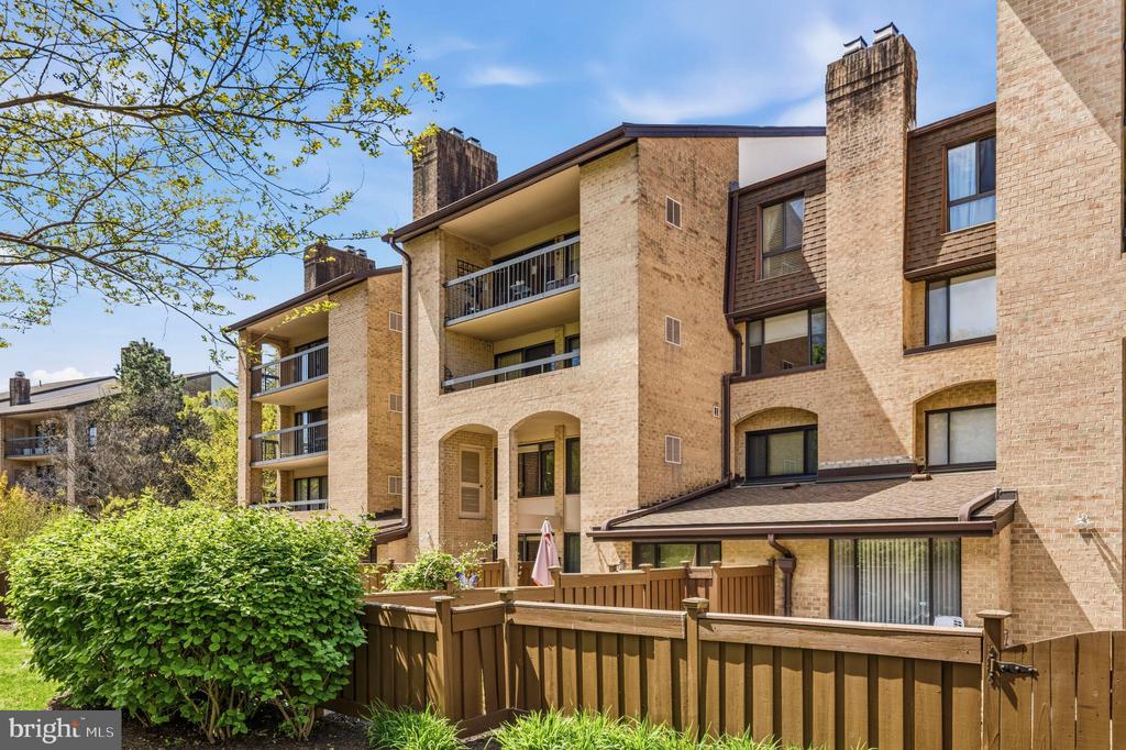 11420 STRAND DRIVE R-105