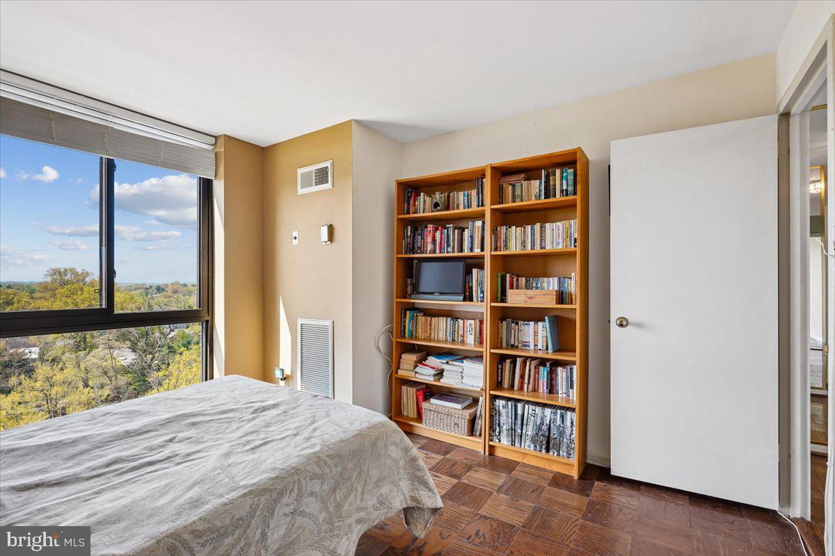 4620 N PARK AVENUE 1205 E