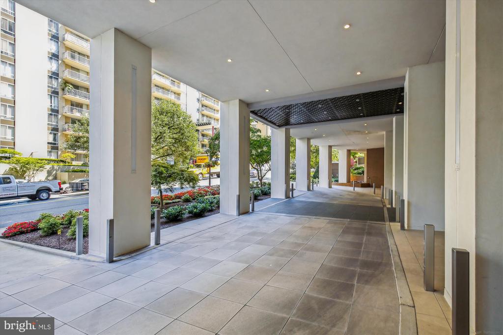 4620 N PARK AVENUE 1205 E