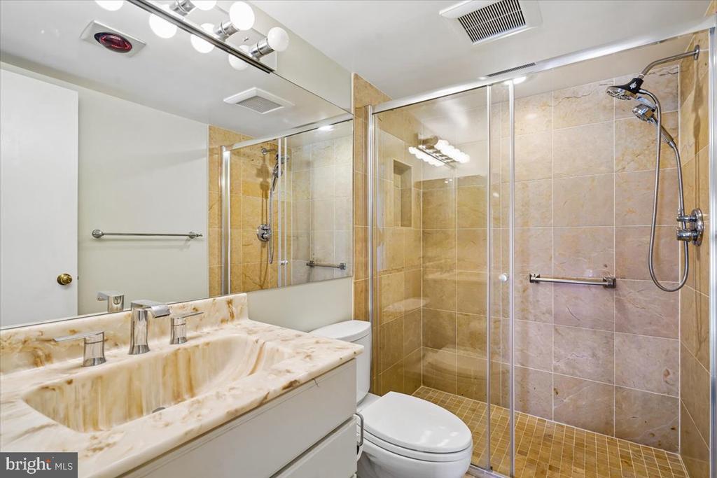 4620 N PARK AVENUE 1205 E