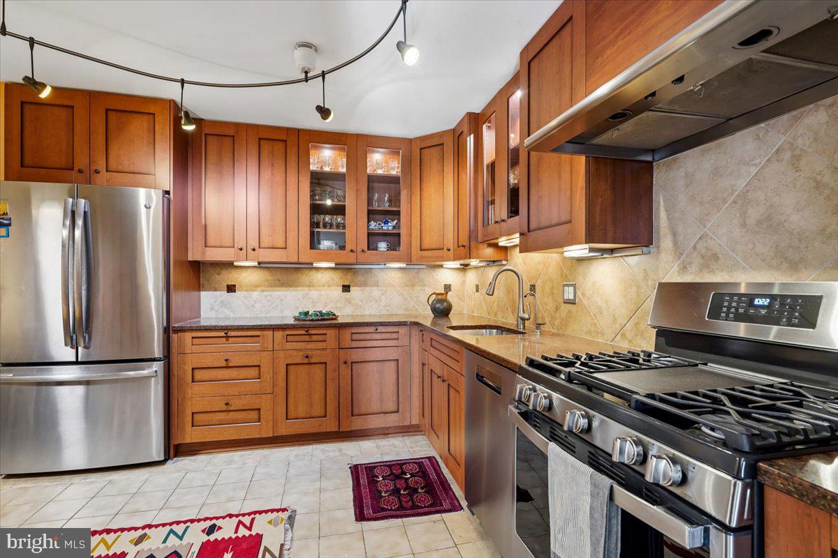 4620 N PARK AVENUE 1205 E