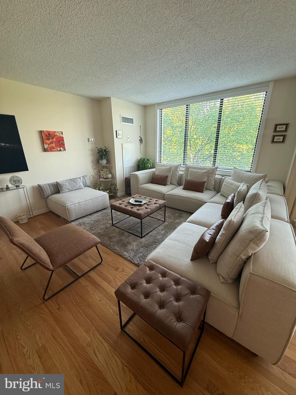 5225 POOKS HILL ROAD 826N