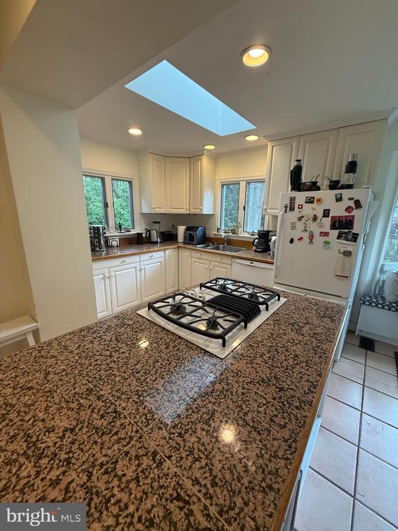 4610 MORGAN DRIVE