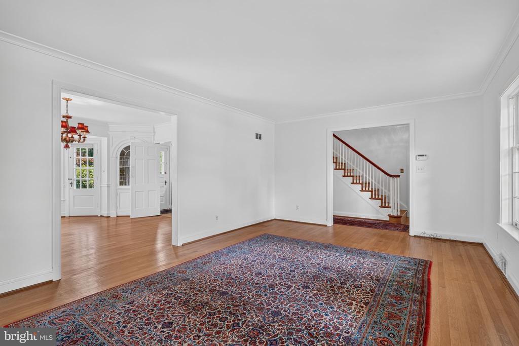 8112 RAYBURN ROAD