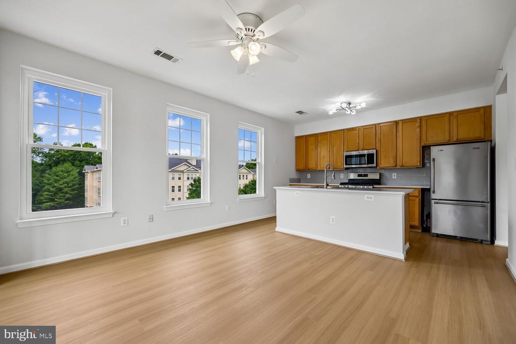301 HIGH GABLES DRIVE Unit: 402