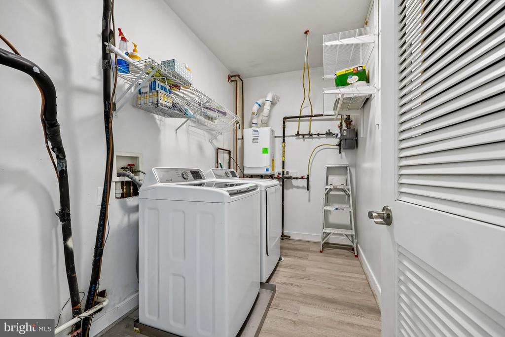 301 HIGH GABLES DRIVE Unit: 402