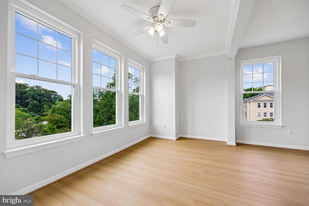 301 HIGH GABLES DRIVE Unit: 402