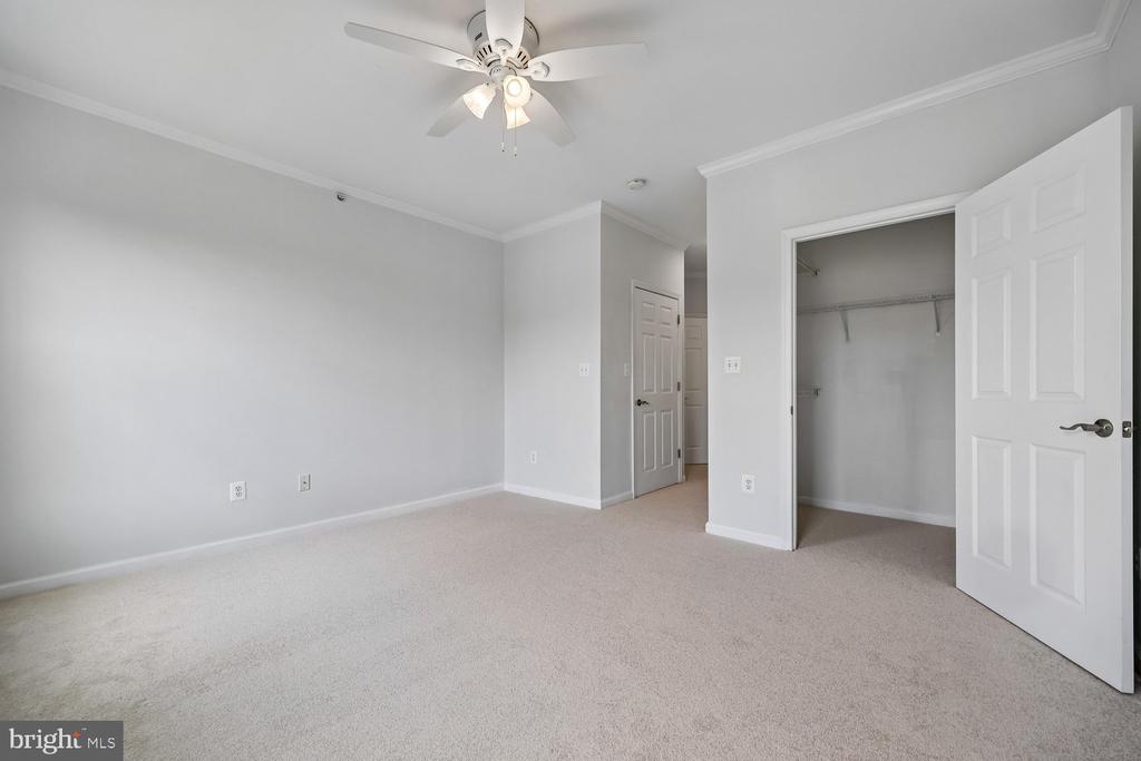 301 HIGH GABLES DRIVE Unit: 402