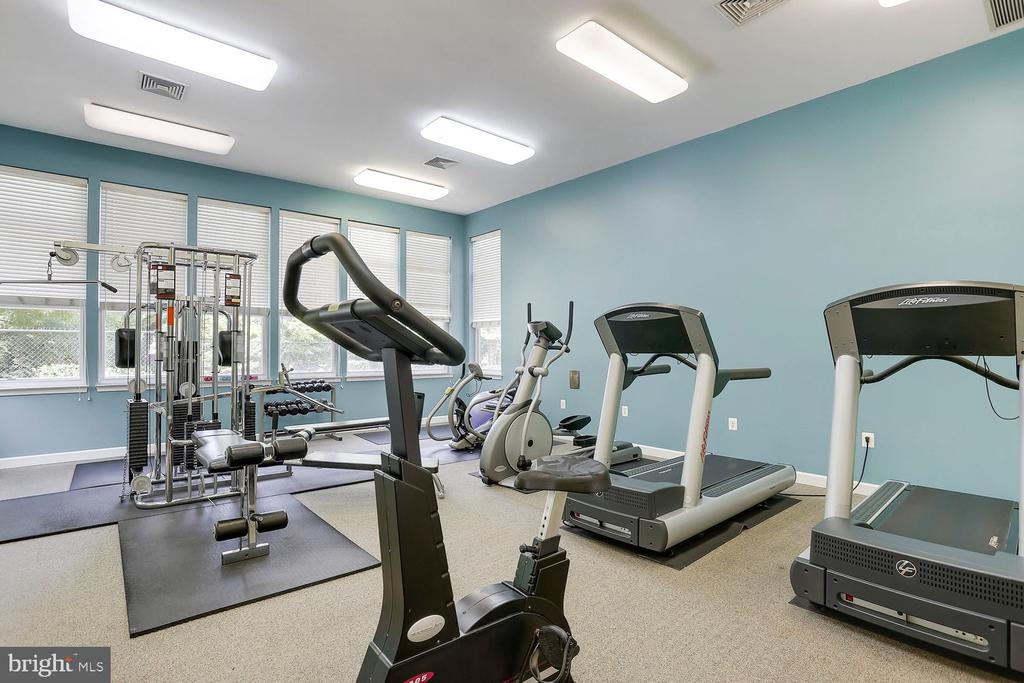 301 HIGH GABLES DRIVE Unit: 402