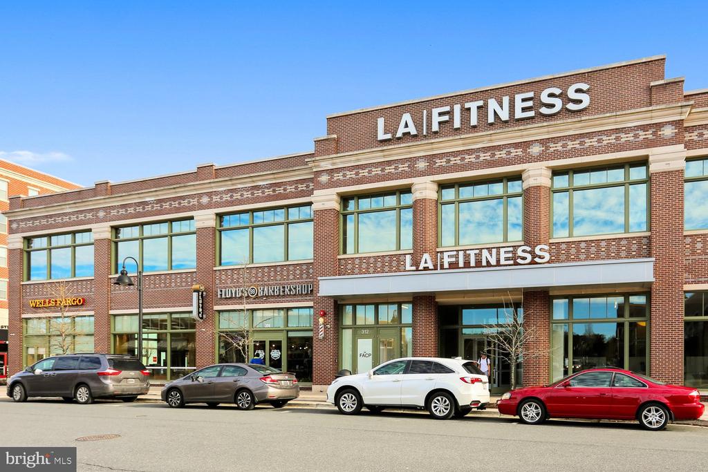 301 HIGH GABLES DRIVE Unit: 402
