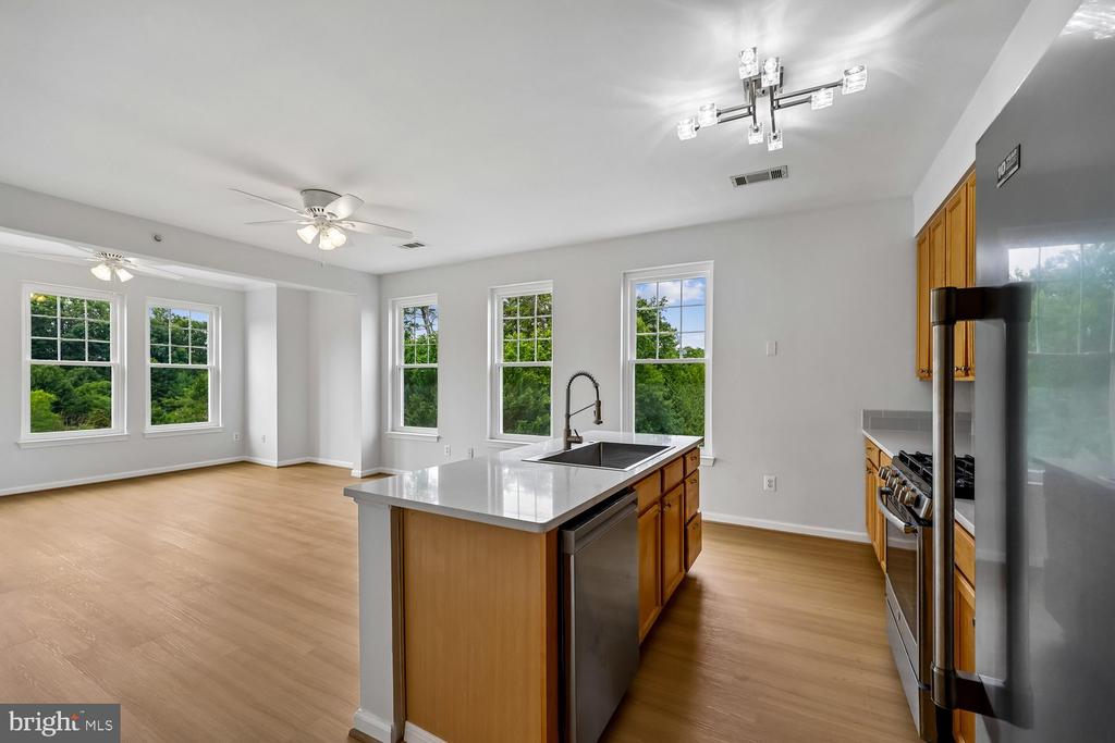 301 HIGH GABLES DRIVE Unit: 402