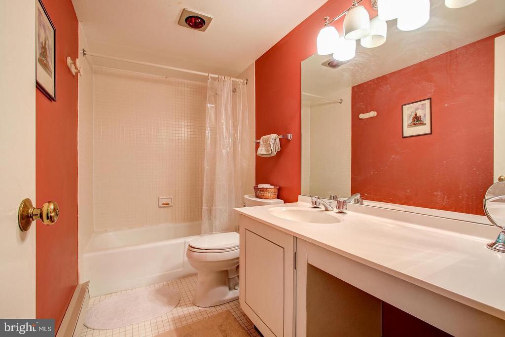 4620 N PARK AVENUE Unit: 604E