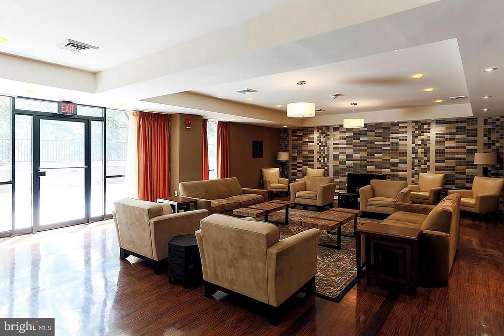 4620 N PARK AVENUE Unit: 604E