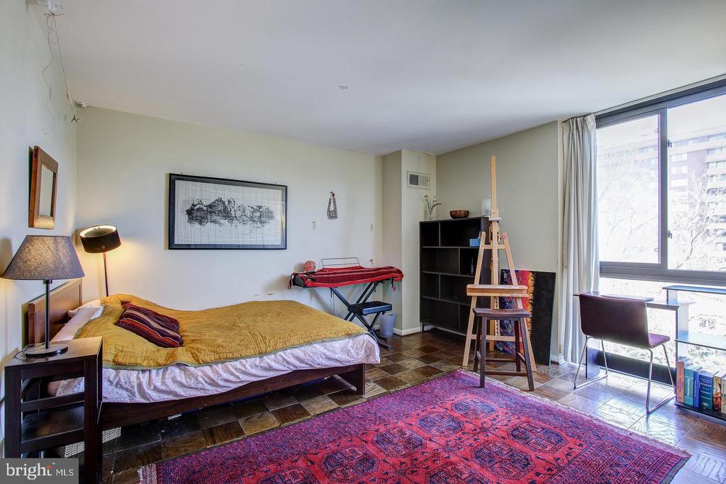 4620 N PARK AVENUE Unit: 604E