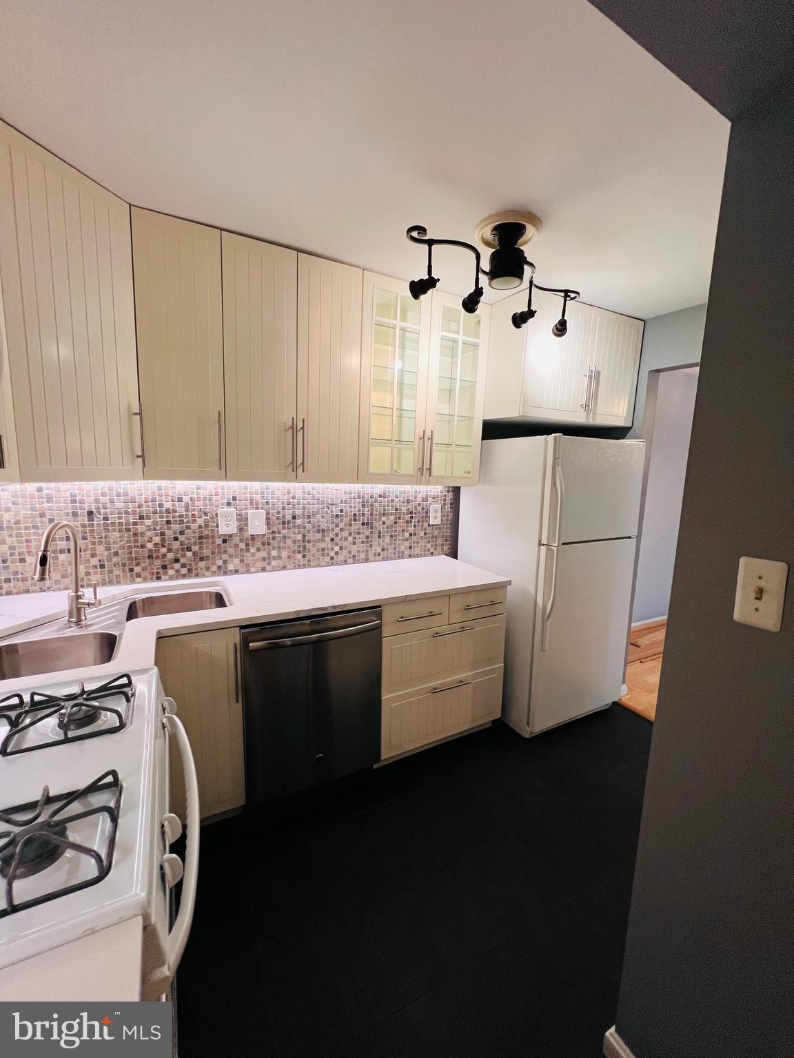 5974 Westchester Park Dr #T