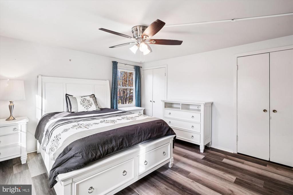 2811 BIRDSEYE LANE