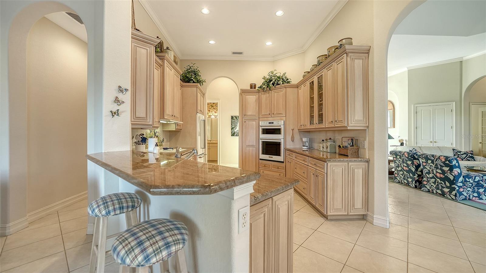 480 ORISKANY CT