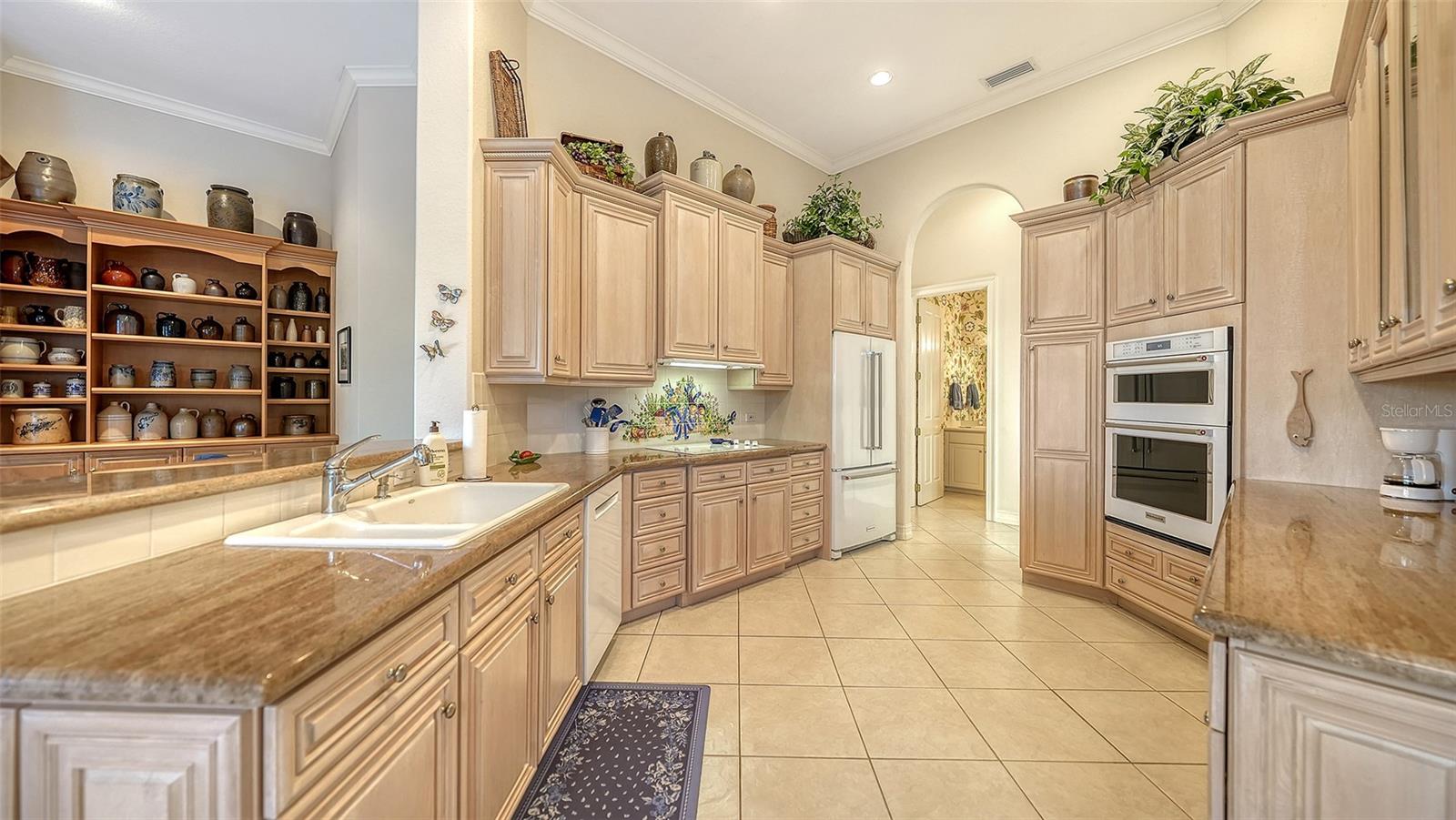 480 ORISKANY CT