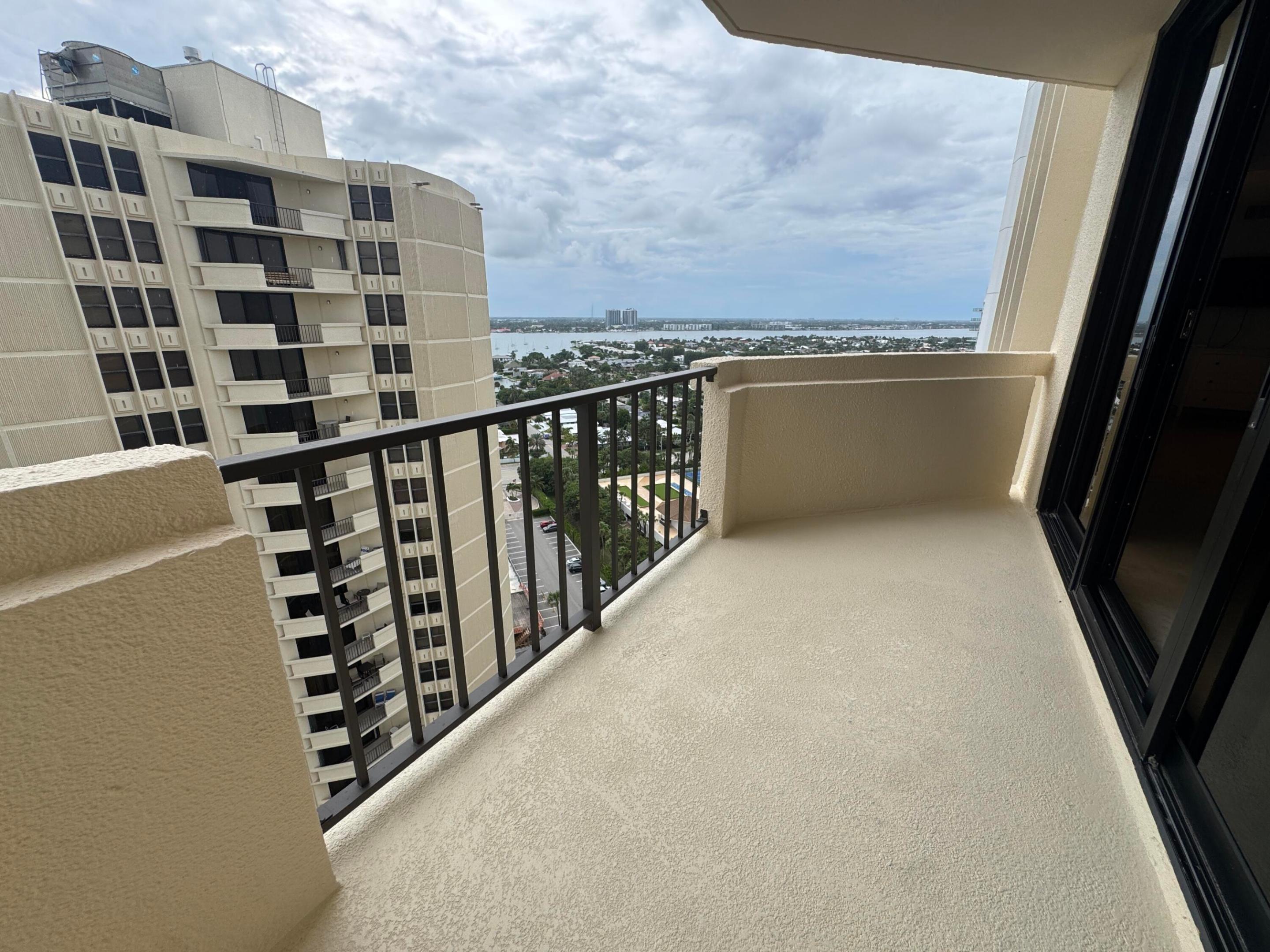2800 N OCEAN Drive A-22B