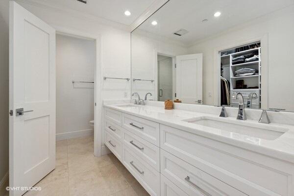 11042 Turtle Beach Road 201