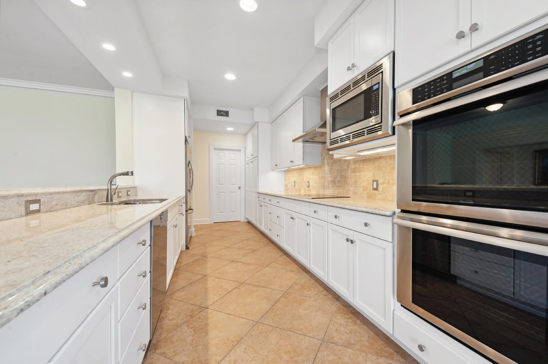11174 Turtle Beach Road 107c