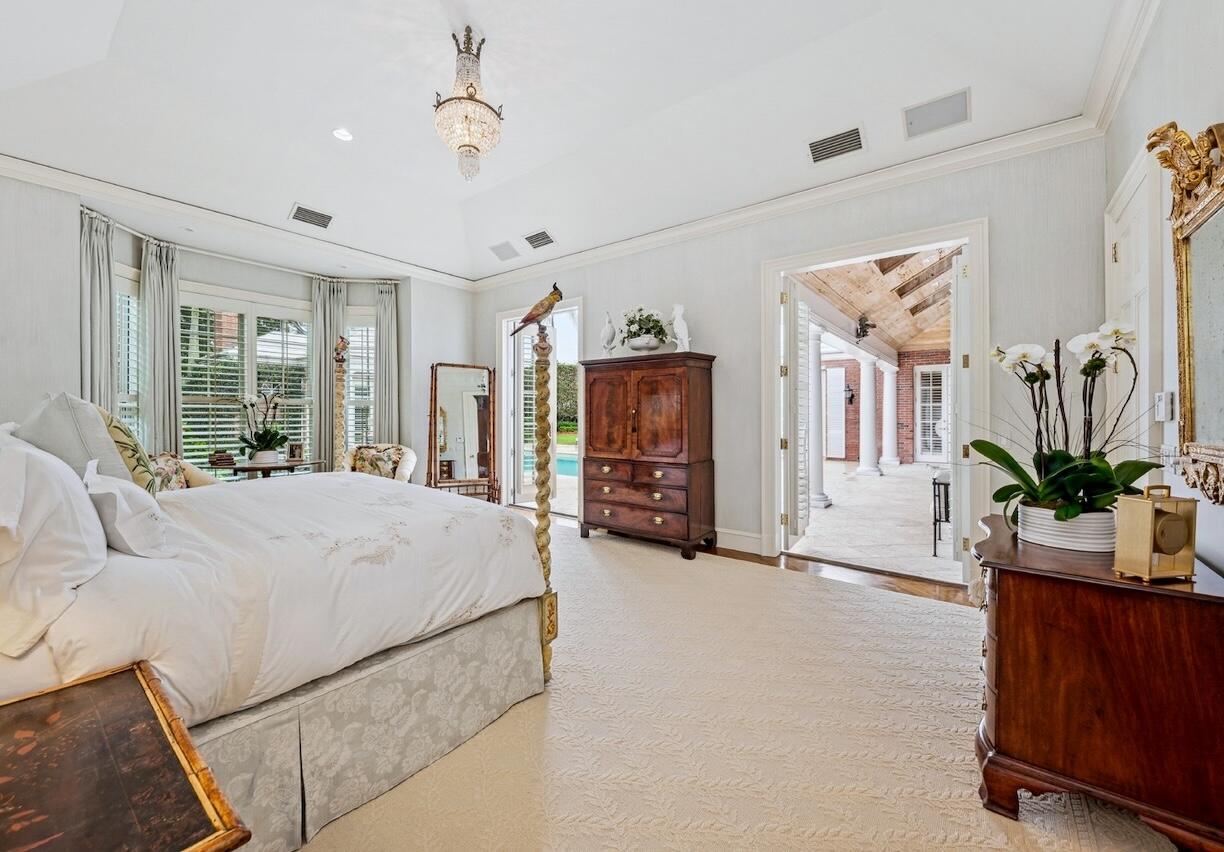 926 Village Road