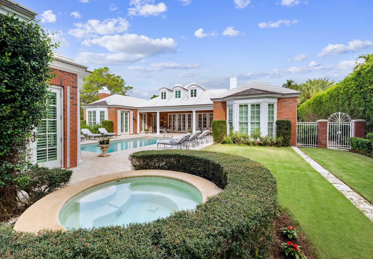 926 Village Road