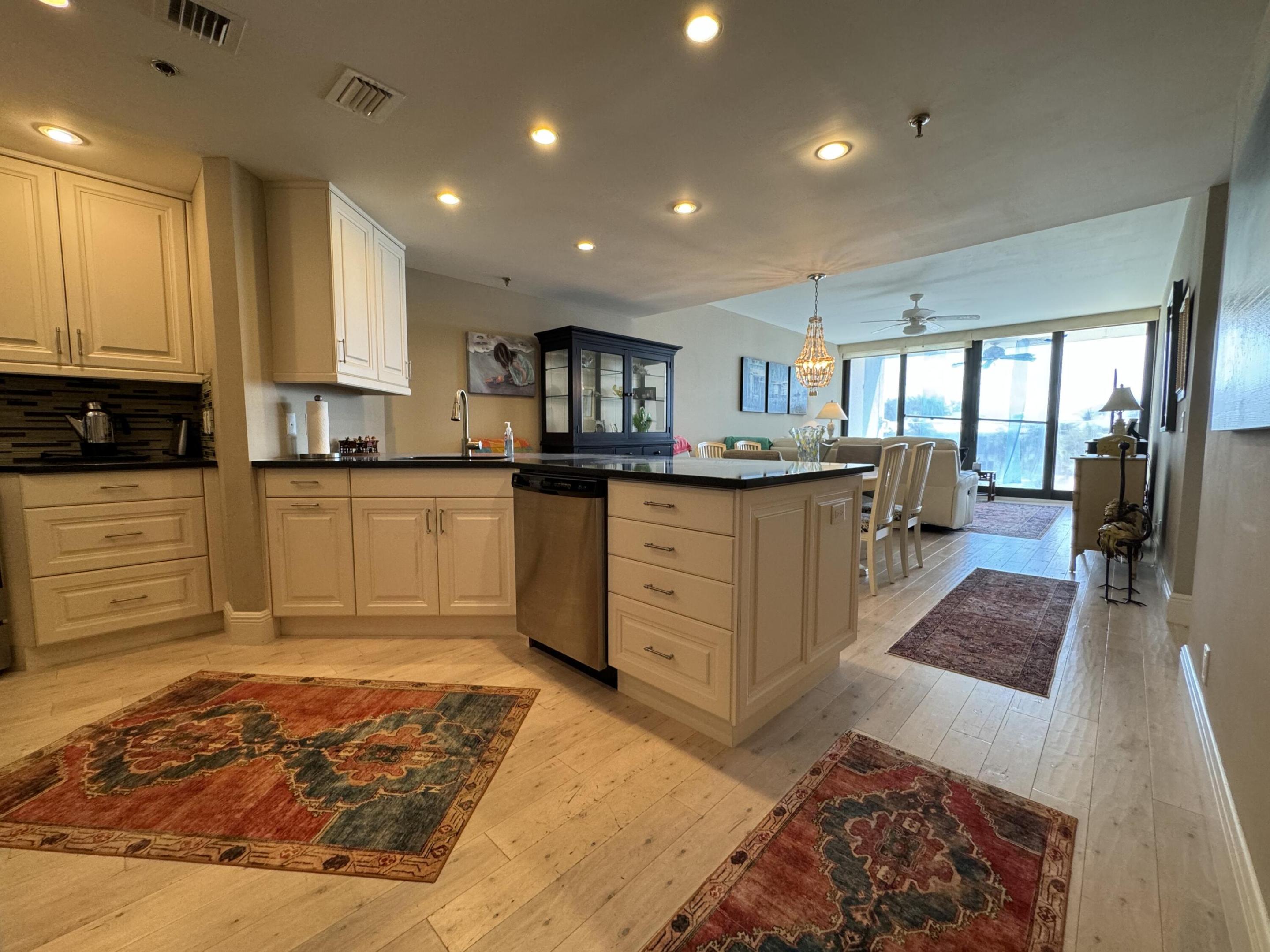 11370 Twelve Oaks Way 315