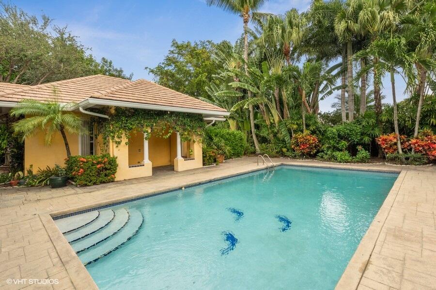 12234 Seaward Drive W