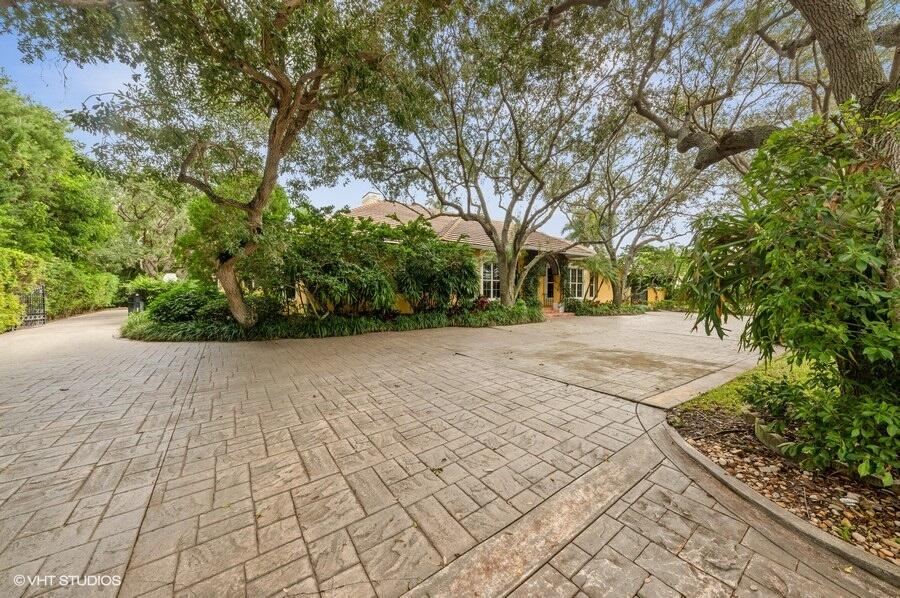 12234 Seaward Drive W