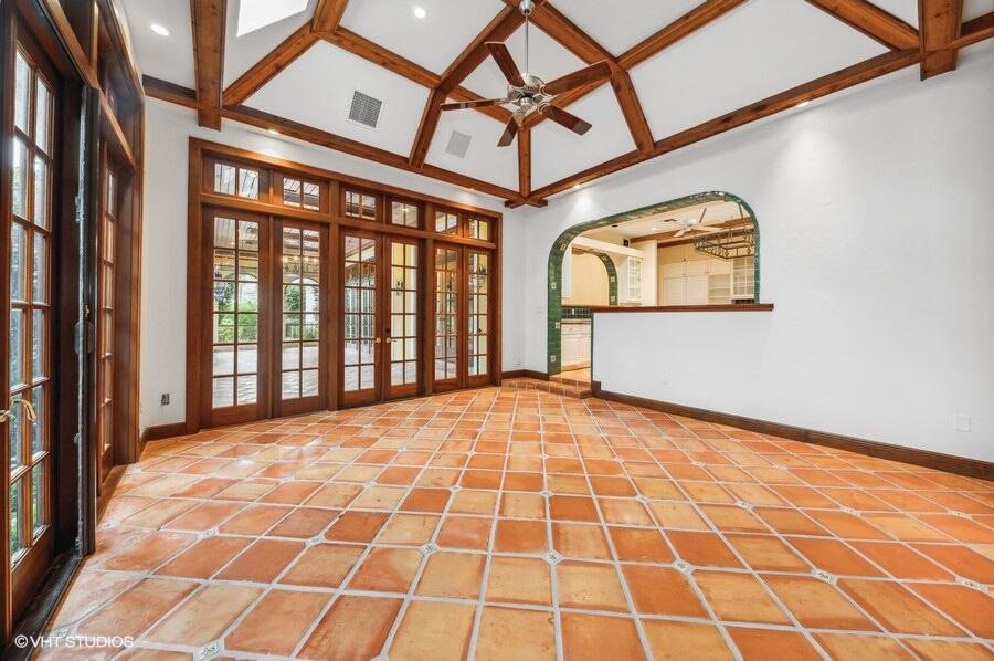 12234 Seaward Drive W