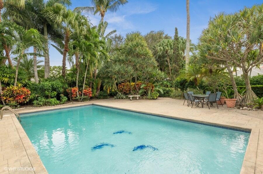 12234 Seaward Drive W