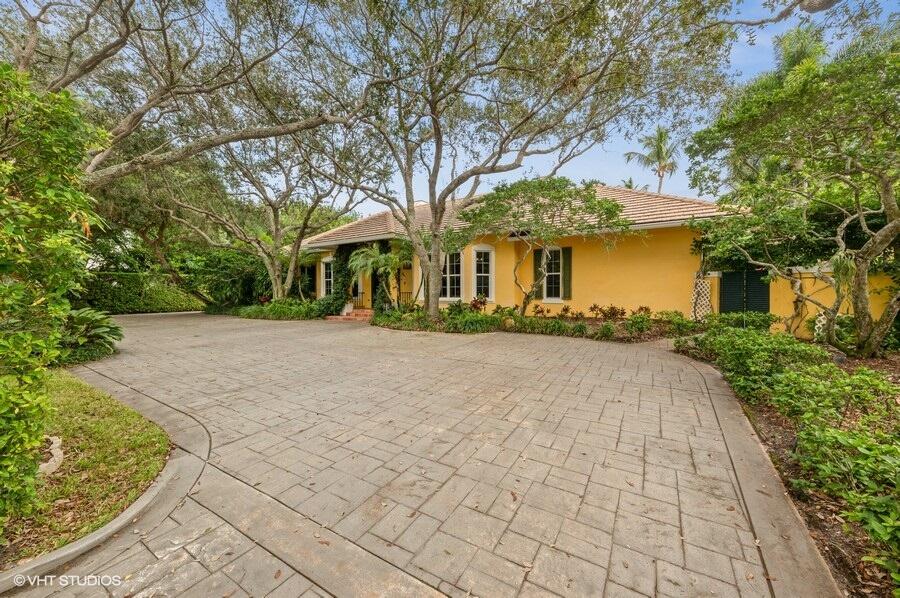 12234 Seaward Drive W