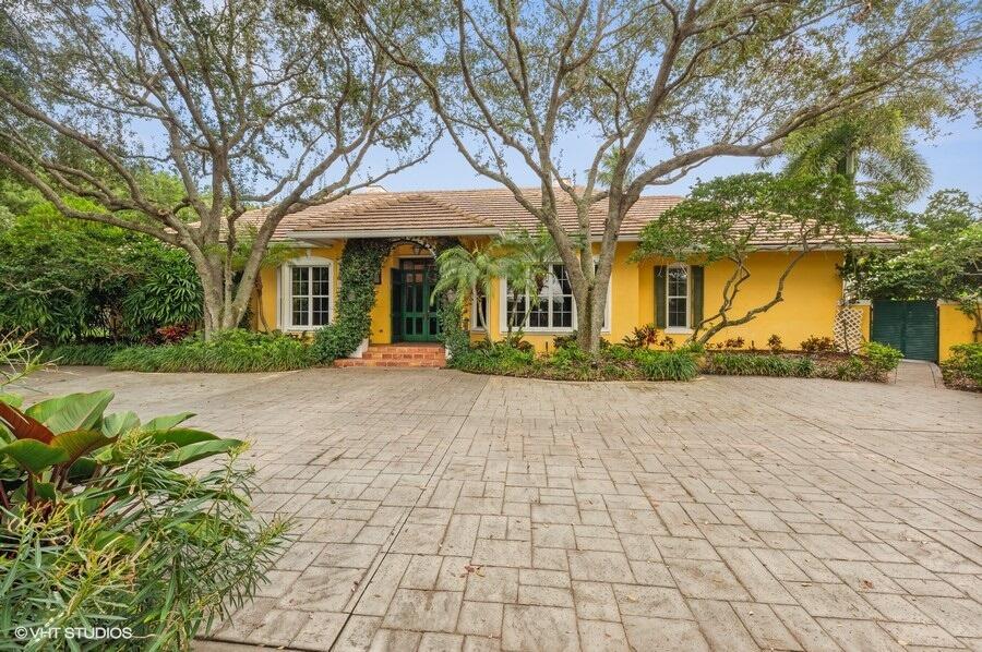 12234 Seaward Drive W