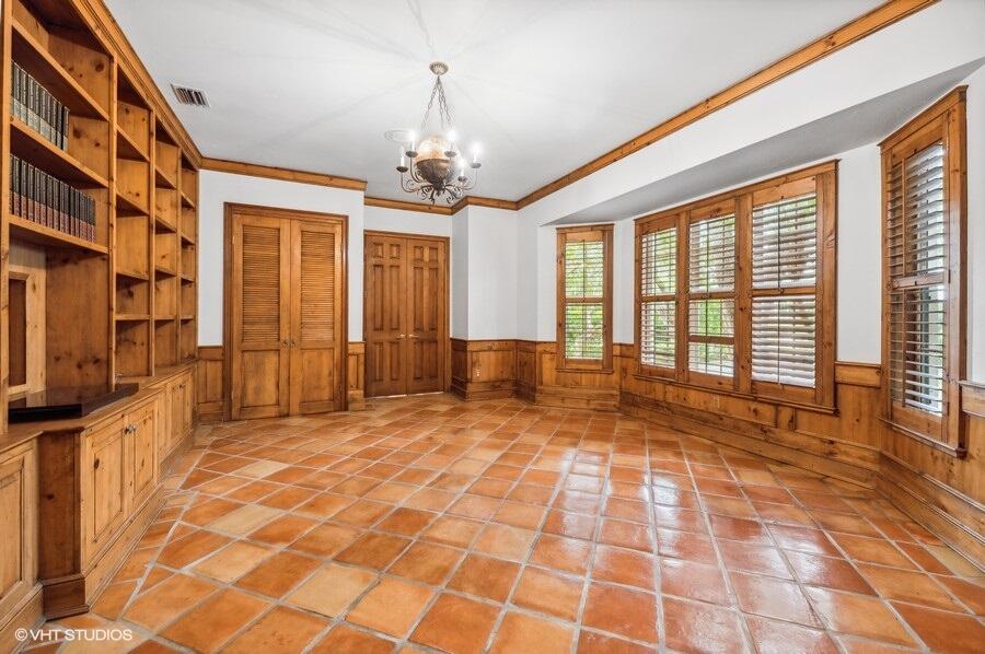 12234 Seaward Drive W