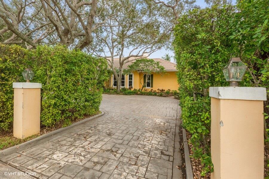 12234 Seaward Drive W