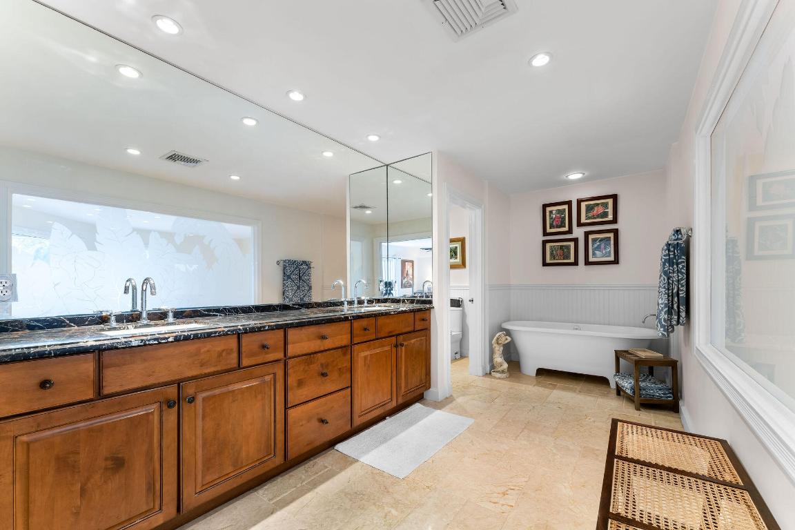 14354 Cypress Island Circle