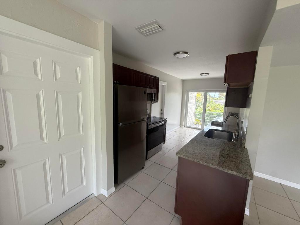 11518 Landing Place B4